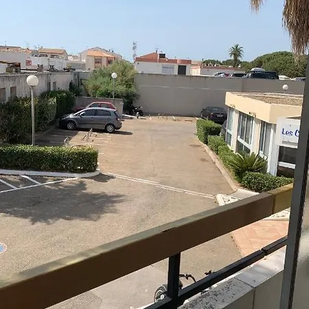 4 Personnes Vue Mer, Coeur De Ville,100m De La Avec Parking Le Grau-du-Roi